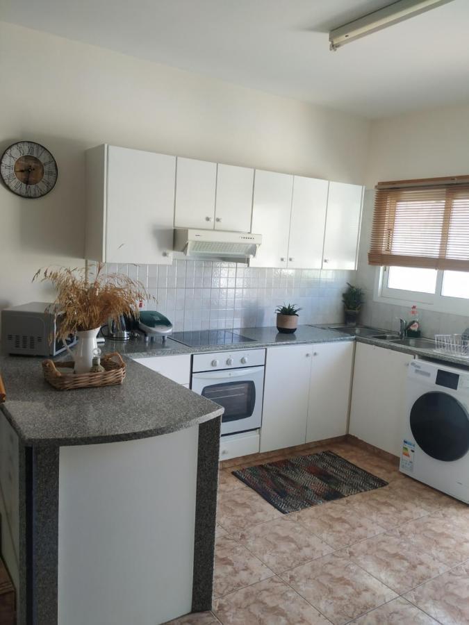 Melanos Residence 2 Bdrm Townhouse With Private Pool Klorakas ภายนอก รูปภาพ
